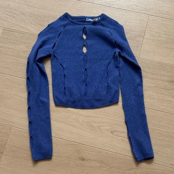 Urban Outfitters Navy Cutout Long Sleeve Crop Top - Picture 1 of 4